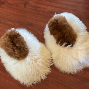Fluffy White and Brown Slippers alpaca fur. Size 46